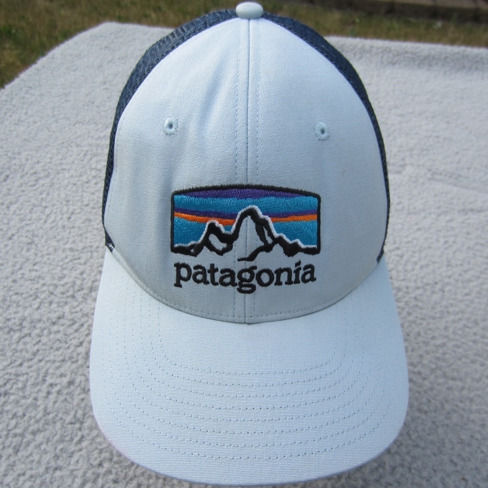 Patagonia Trucker Hat Unisex one size Mesh White Blue Adjustable SnapBack hikin